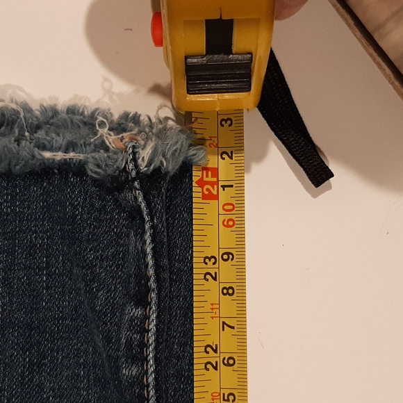 Women's Size 27 7 For All Man Kind Washed Cropped Boot Jeans - Picture 8 of 11